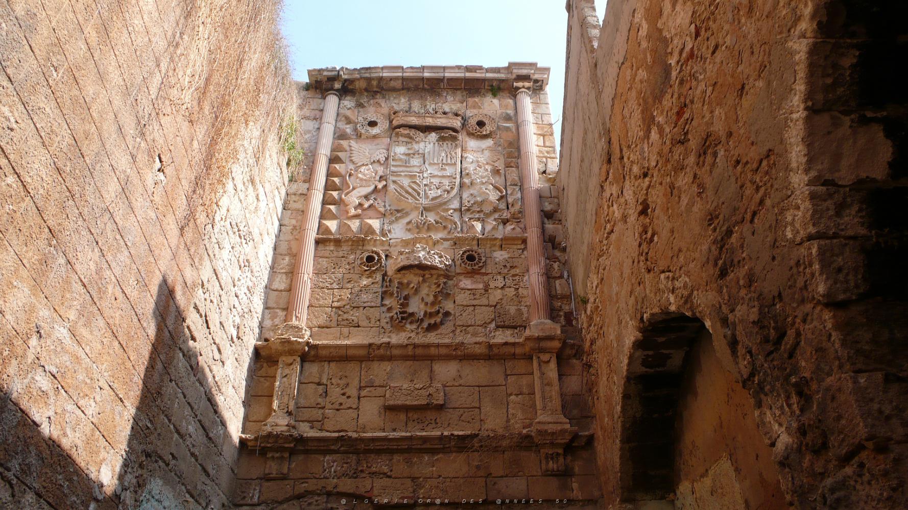 ORAN MARS 2012 03 porte d'Espagne.JPG